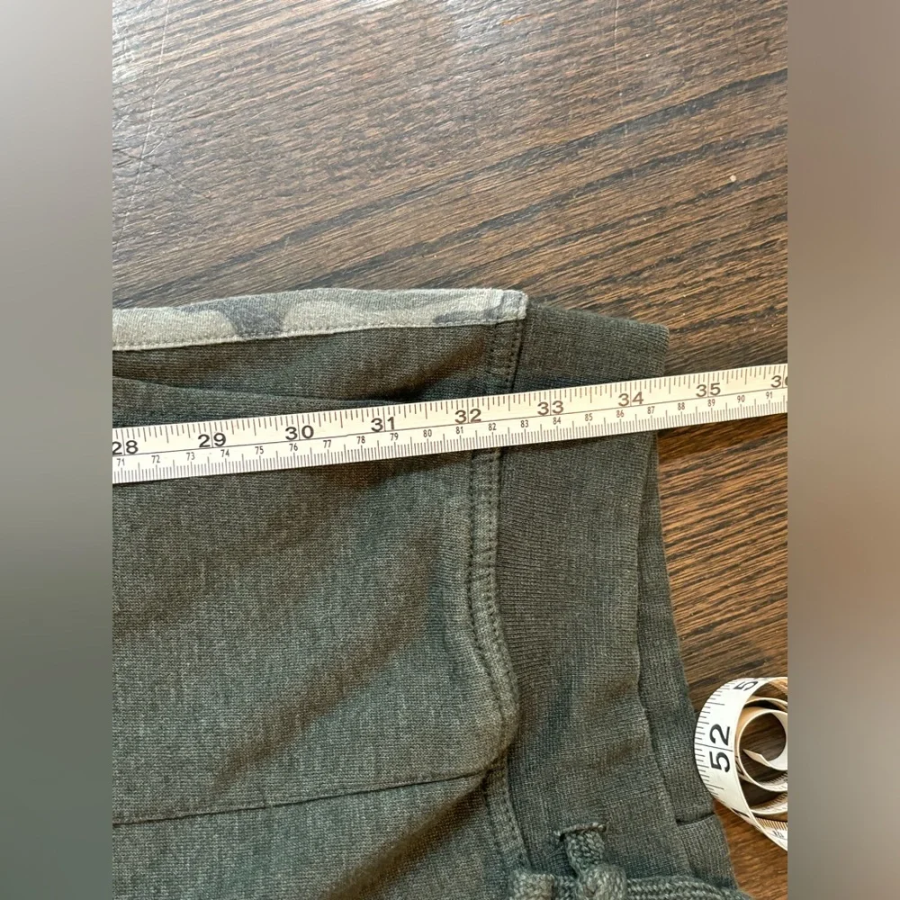 Cabela's Green Jogger Sweatpants Elastic Cuffs